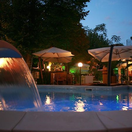 Hotel Bengasi Rimini Exteriör bild